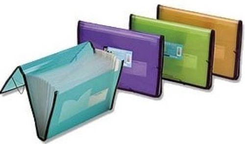 Carpeta fuelle a4 color violeta polipropileno 12 departamentos con ribete y cierre con gomas
